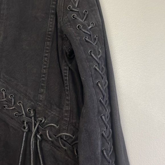 BlankNYC women distressed black jean jacket with lace up sleeves, back & sides - Picture 13 of 13